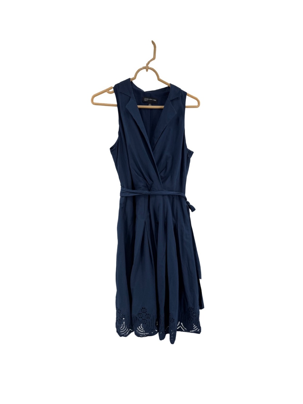 Jones New York Sleeveless Collared Belted navy Blue Dress eyelet trim 6 feminine